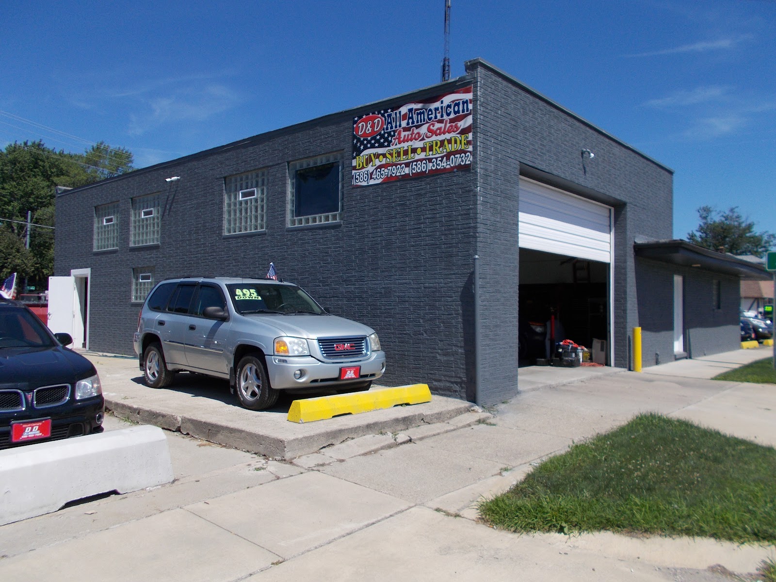 D and D All American auto sales — photo