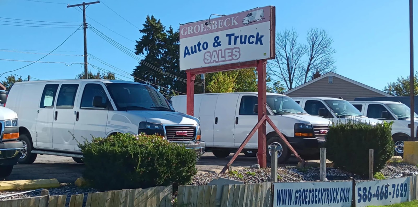 Groesbeck Auto and Truck Sales in Mt Clemens