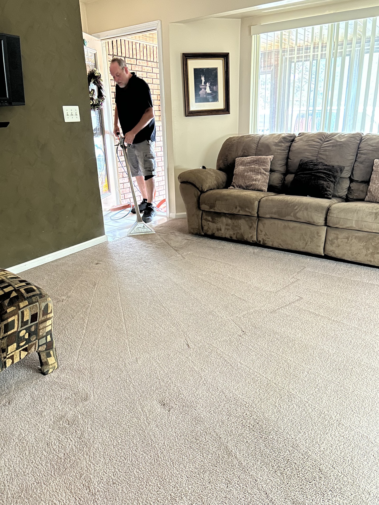 Magic Wand Carpet Cleaning — photo